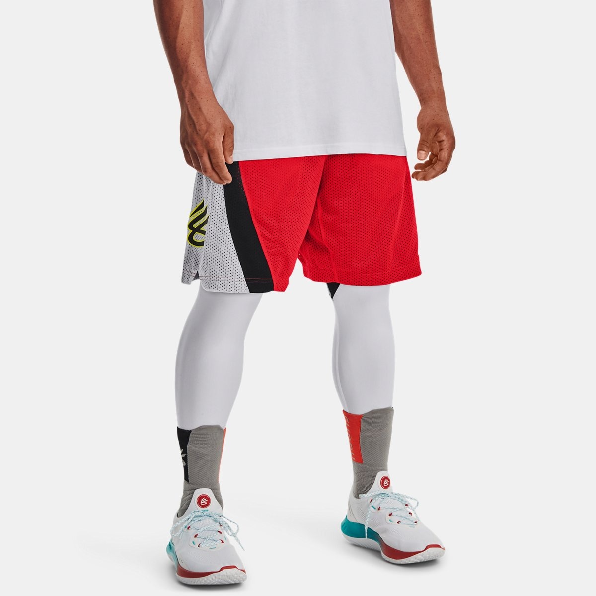Under Armour Gent Red Shorts GOOFASH