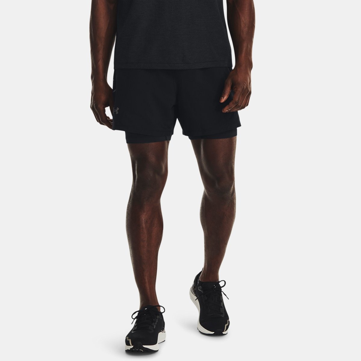 Under Armour Gents Shorts in Black GOOFASH