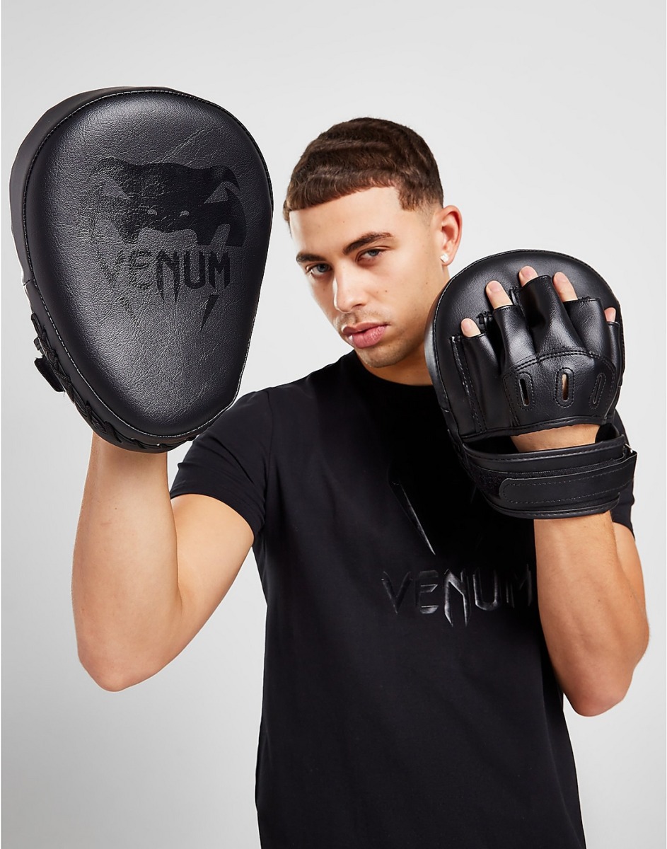 Venum - White Man Boxing Gloves - JD Sports GOOFASH