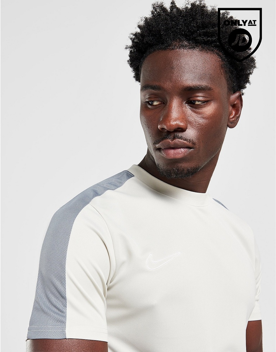 White T-Shirt - Nike - Gents - JD Sports GOOFASH