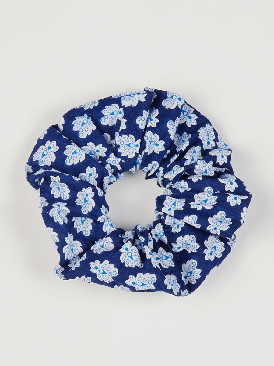 Womens Scrunchie in Blue at Great Plains GOOFASH