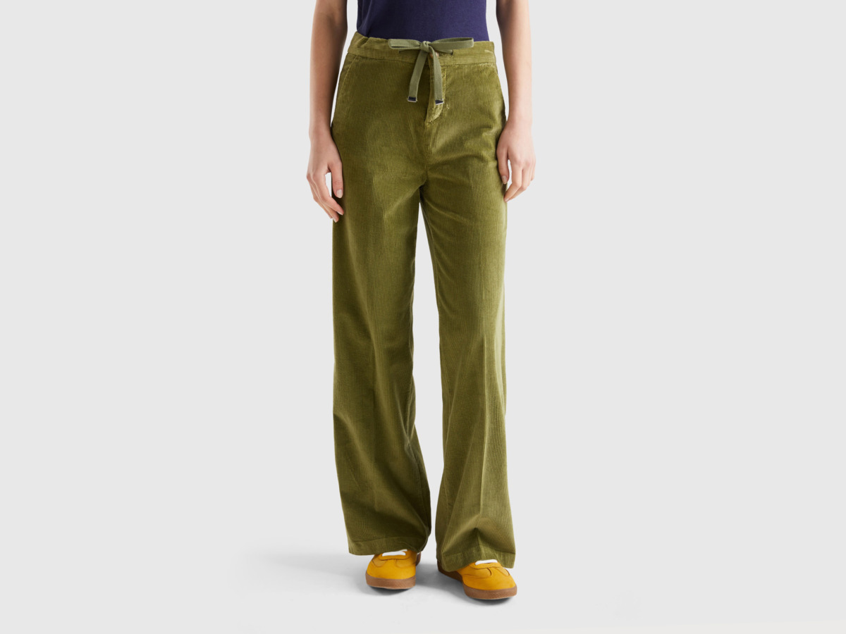 Benetton Ladies Trousers in Green from United Colors of Benetton GOOFASH