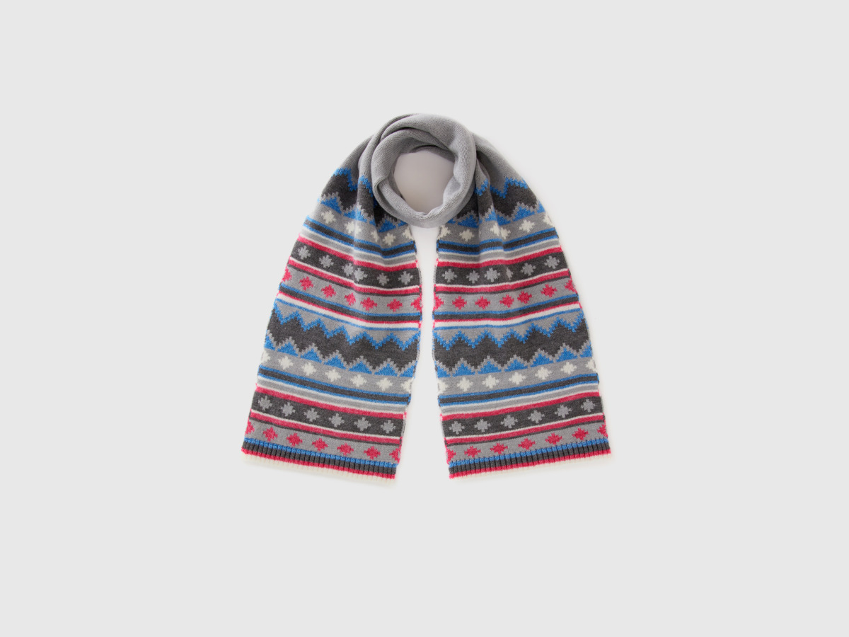 Benetton - Woman Grey Scarf from United Colors of Benetton GOOFASH