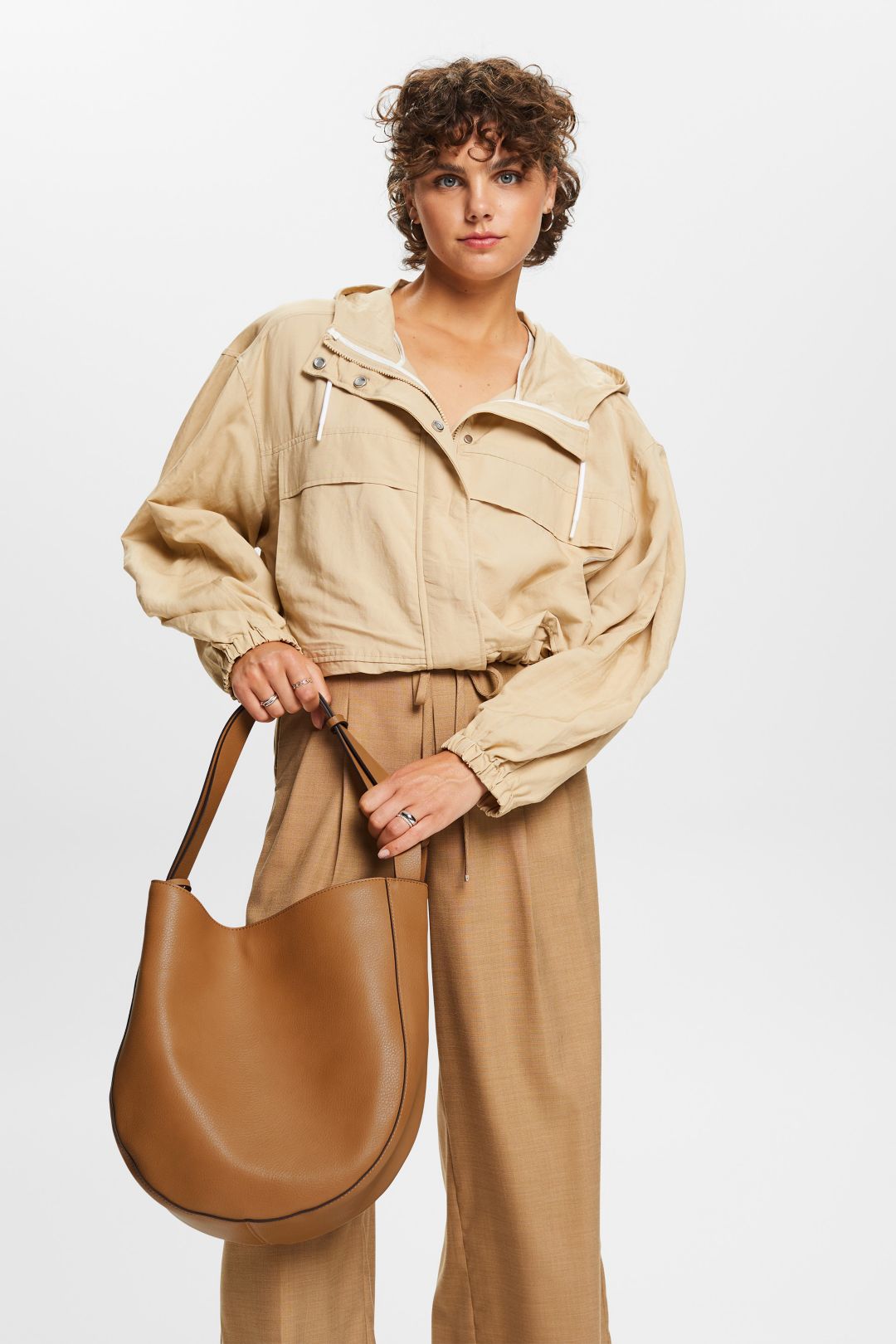 Esprit - Bag in Camel - Woman GOOFASH