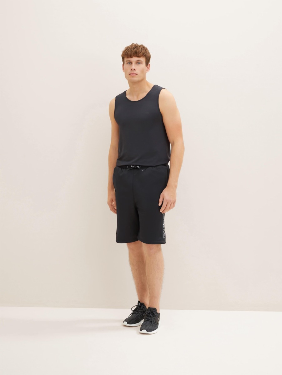 Men's Sweatshorts in Black by Tom Tailor GOOFASH
