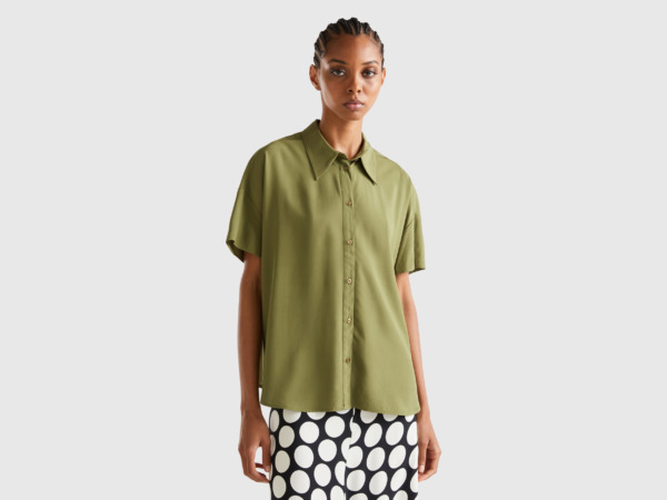 Shirt in Green for Woman by Benetton GOOFASH