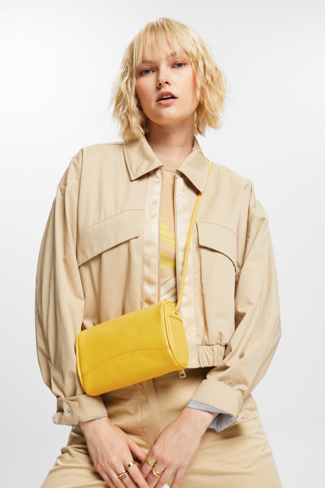 Shoulder Bag in Yellow for Woman at Esprit GOOFASH
