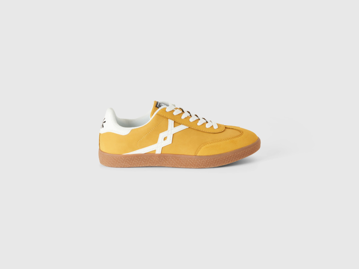 Sneakers - Yellow - Benetton GOOFASH