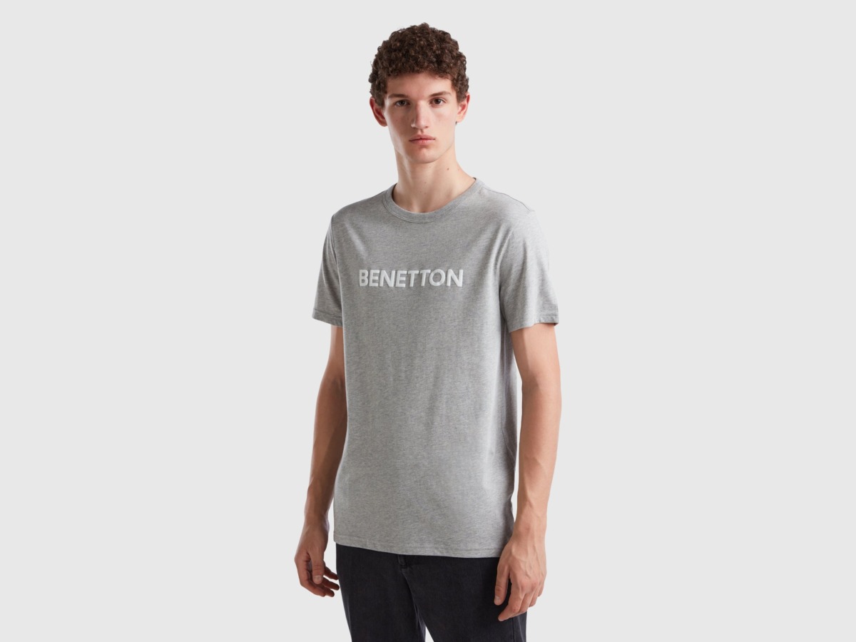 United Colors of Benetton Gents Grey T-Shirt from Benetton GOOFASH