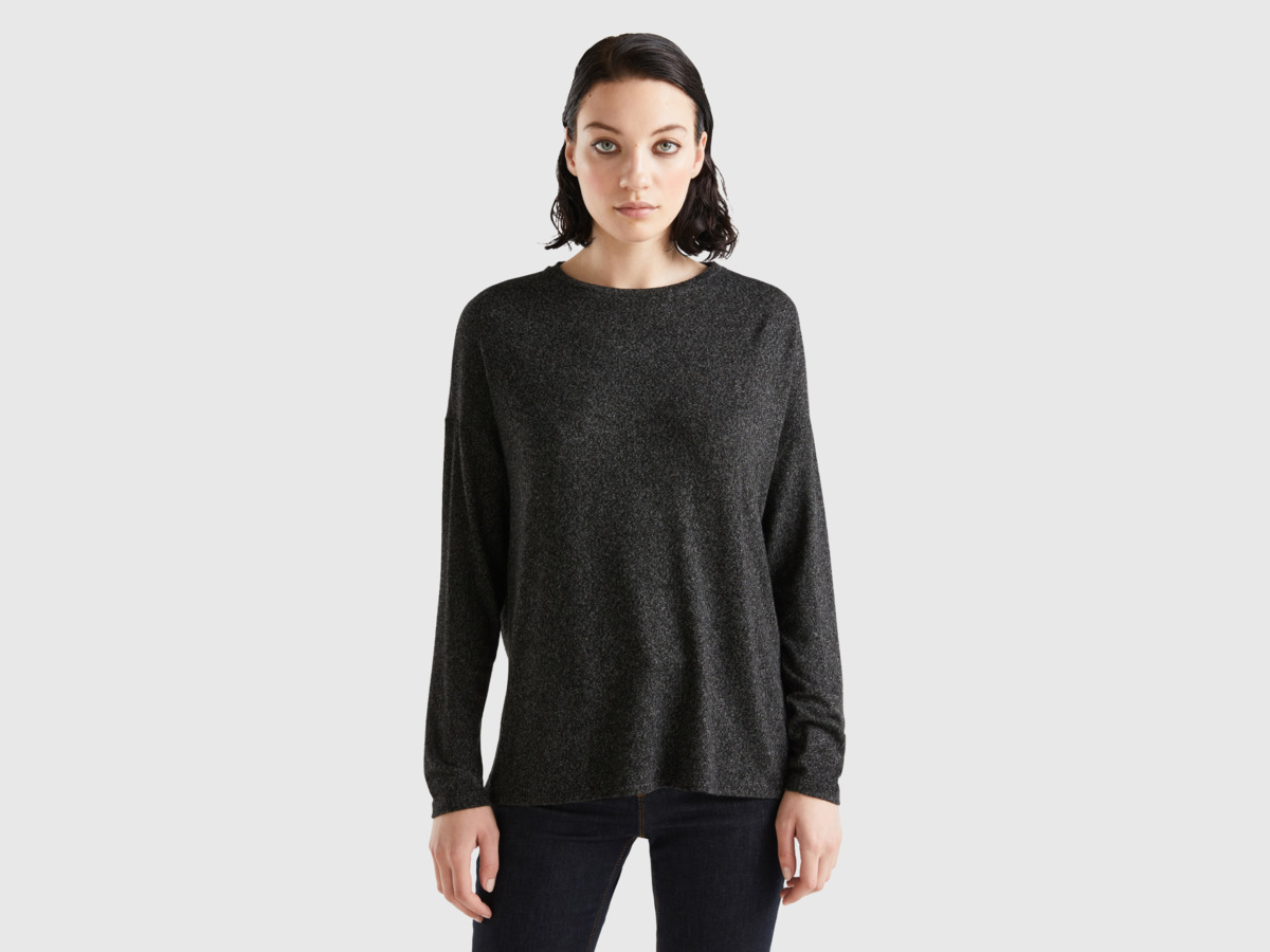 United Colors of Benetton - Lady Black T-Shirt from Benetton GOOFASH