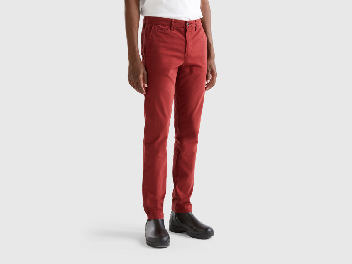 United Colors of Benetton Mens Chino Pants Burgundy from Benetton GOOFASH