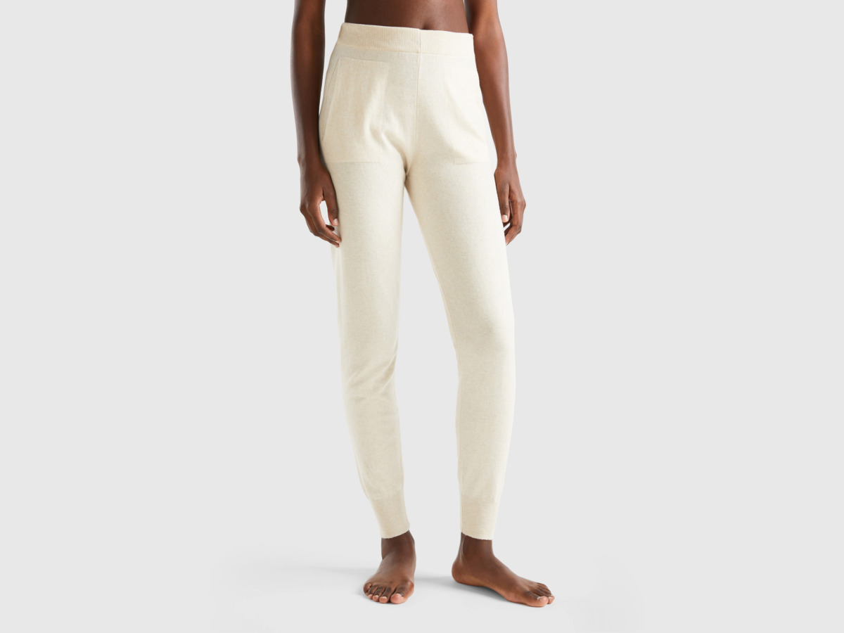 United Colors of Benetton Trousers White by Benetton GOOFASH