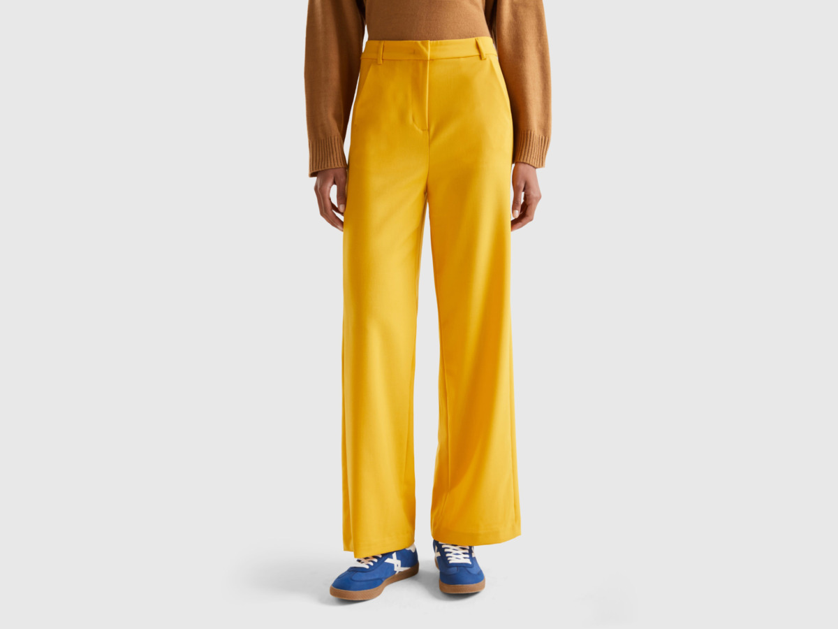 United Colors of Benetton - Woman Trousers in Yellow - Benetton GOOFASH