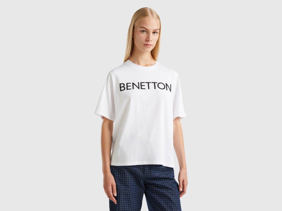 United Colors of Benetton Women's White T-Shirt at Benetton GOOFASH