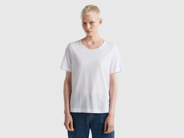 United Colors of Benetton Women's White T-Shirt by Benetton GOOFASH