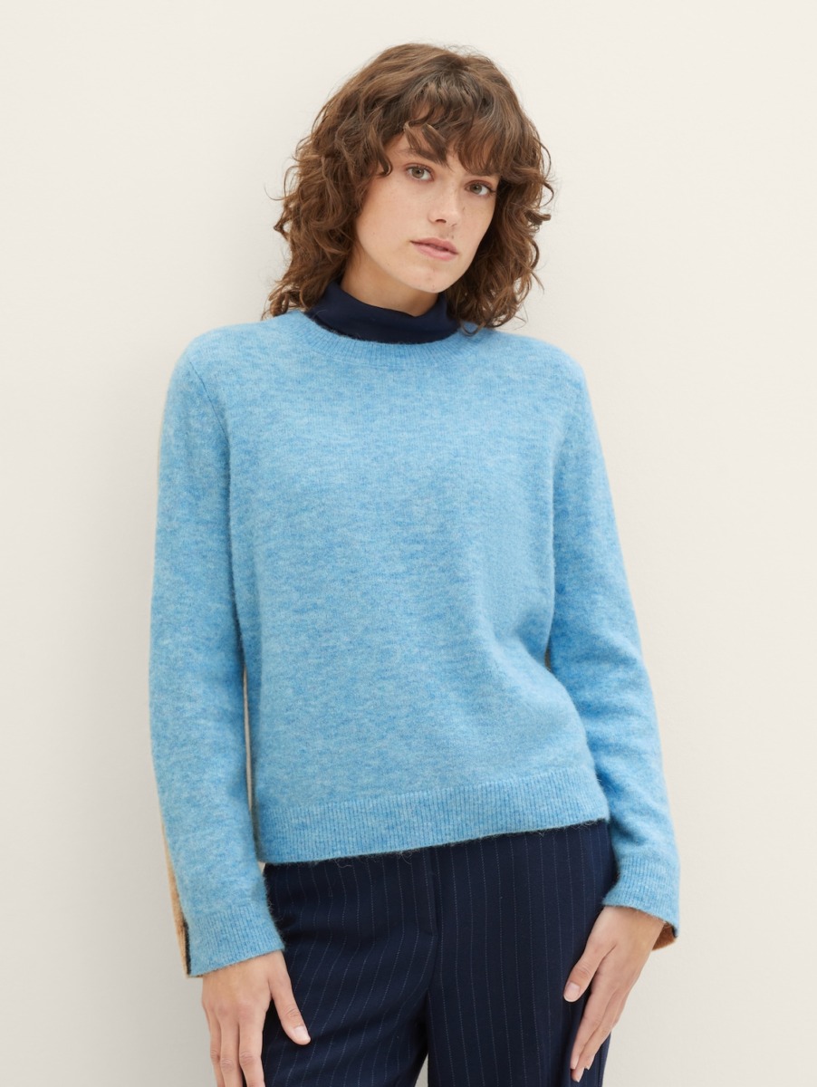 Woman Knitting Sweater in Blue by Tom Tailor GOOFASH