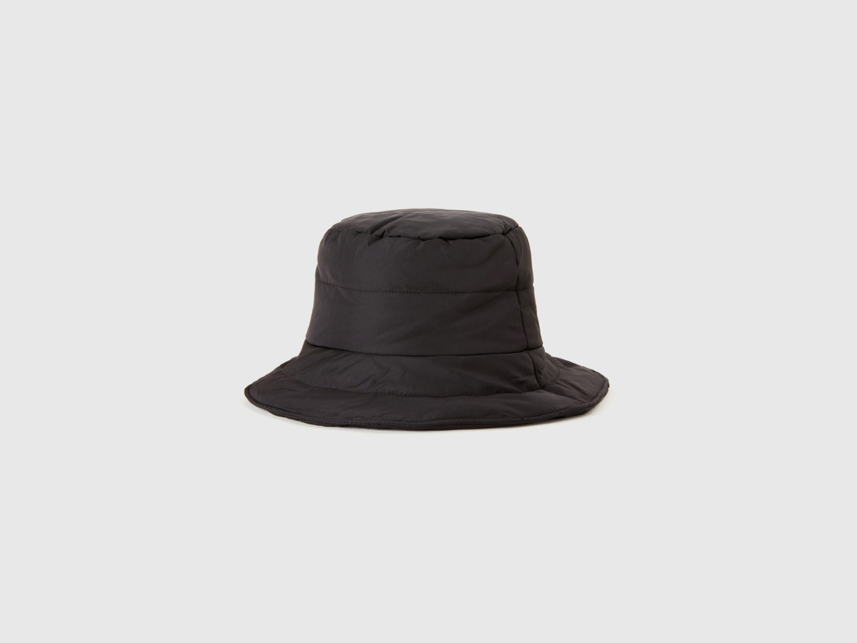Womens Hat in Black at Benetton GOOFASH
