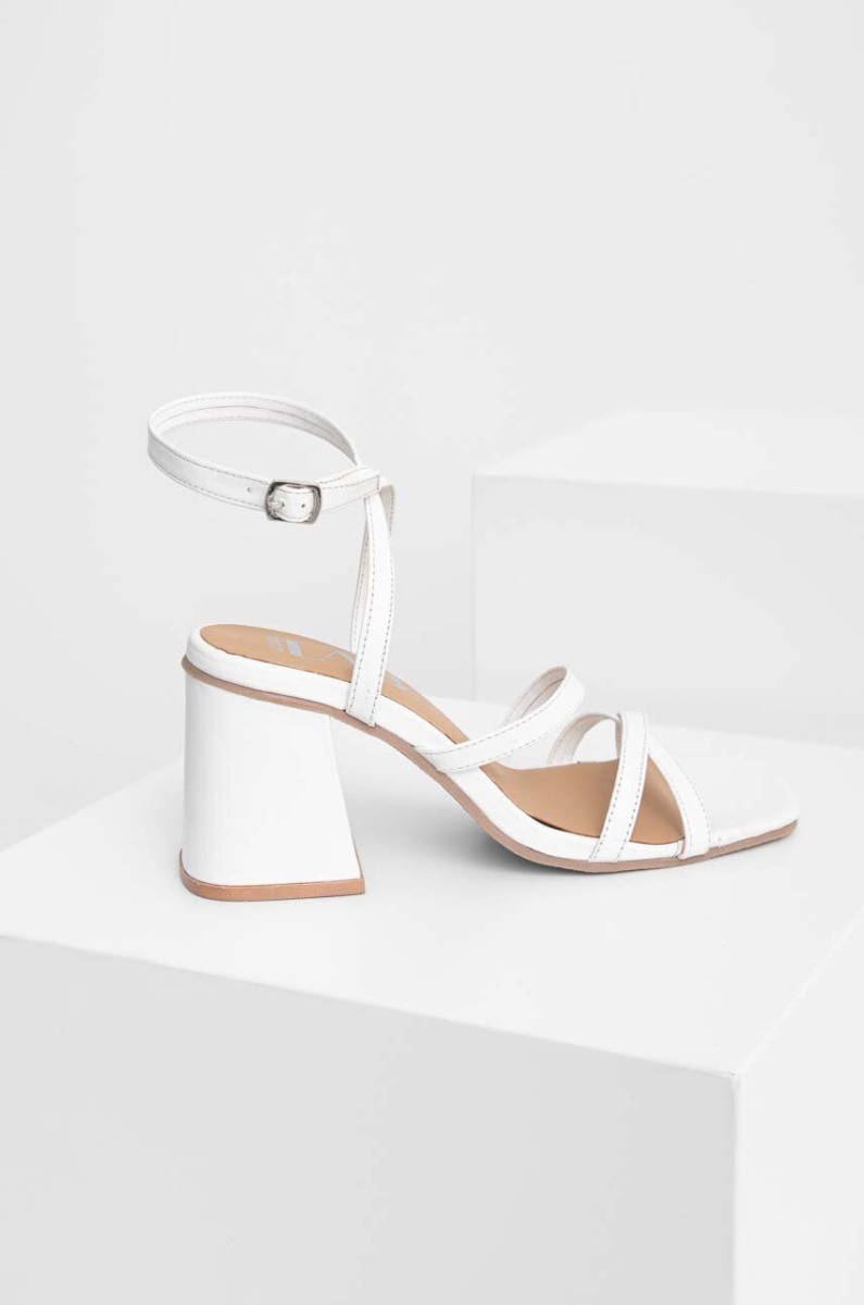 Answear Lab Women's Sandals in White - Answear GOOFASH