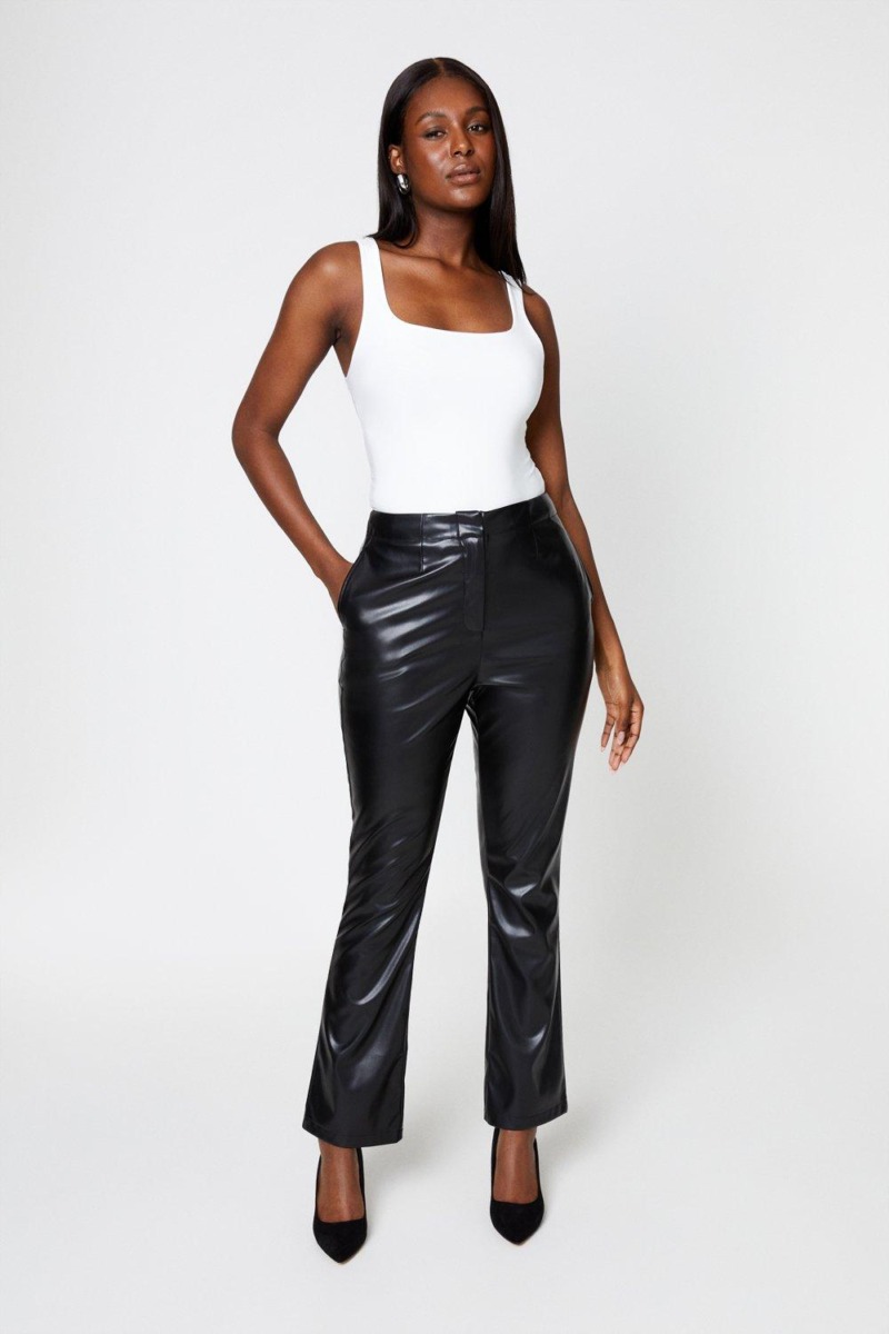 Bootcut Trousers in Black Dorothy Perkins GOOFASH