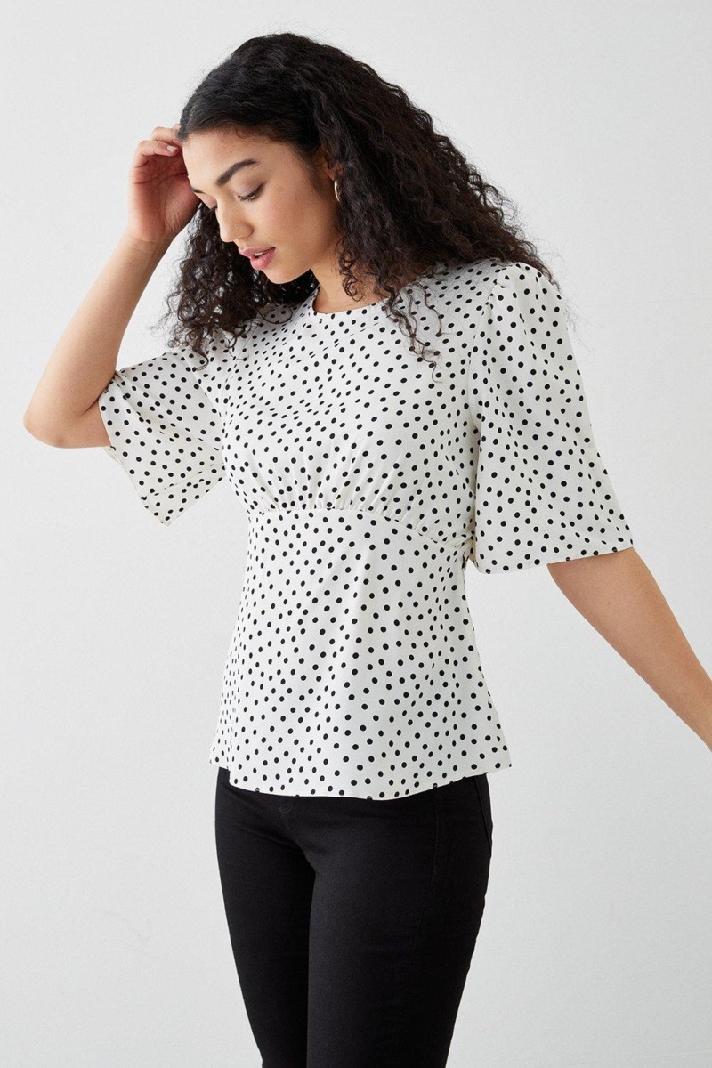 Ladies Blouse Ivory from Dorothy Perkins GOOFASH