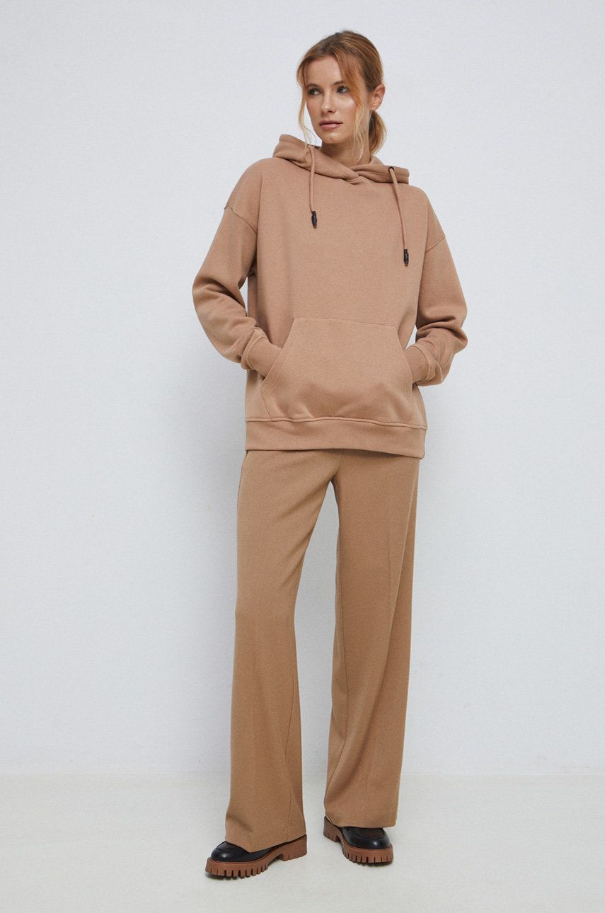Ladies Sweatshirt in Beige by Answear GOOFASH