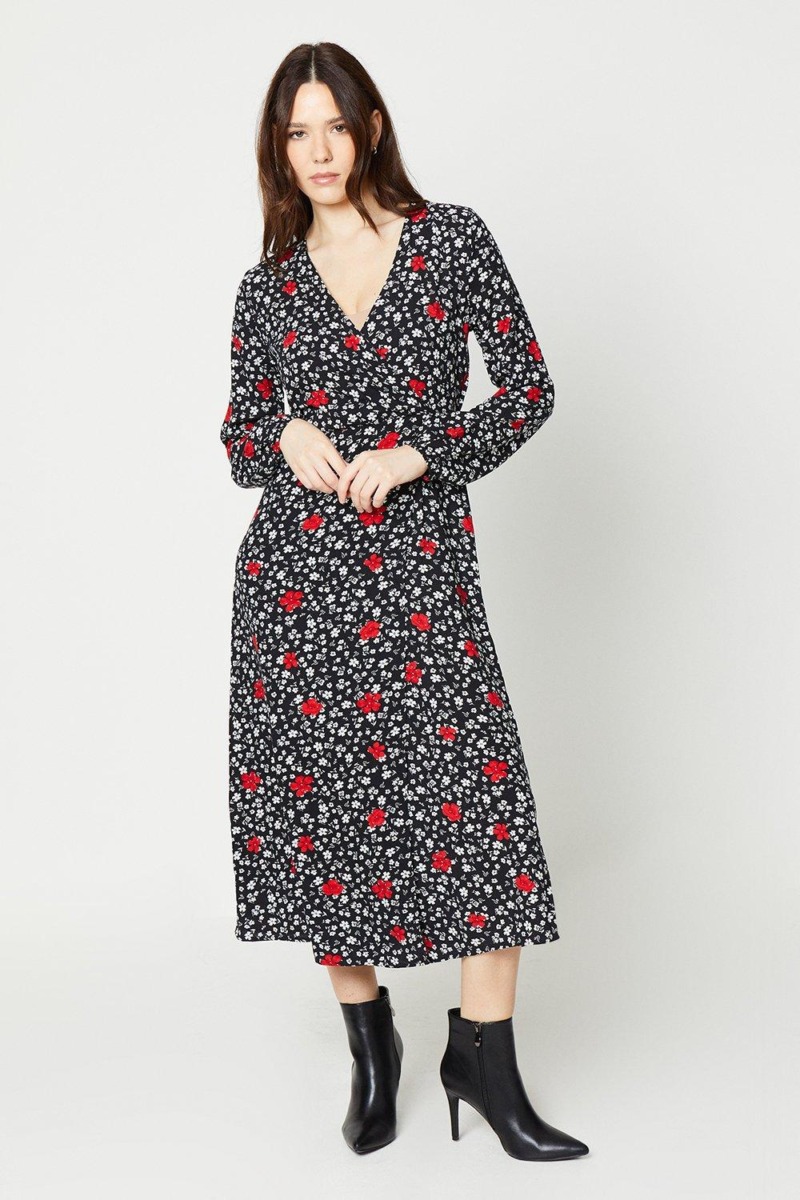 Lady Midi Dress in Florals by Dorothy Perkins GOOFASH
