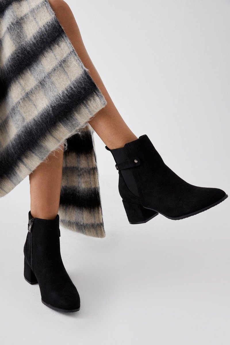 Women Ankle Boots Black at Dorothy Perkins GOOFASH