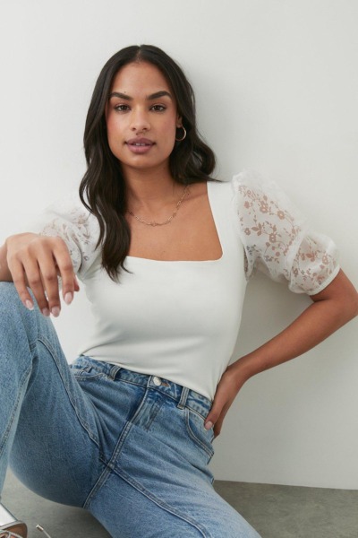 Women Top in White from Dorothy Perkins GOOFASH