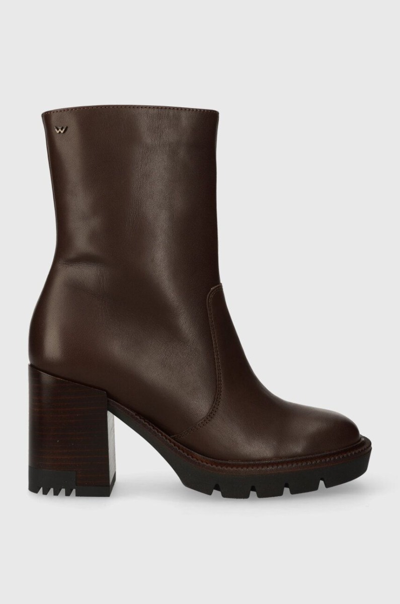 Womens Boots in Brown by Answear GOOFASH