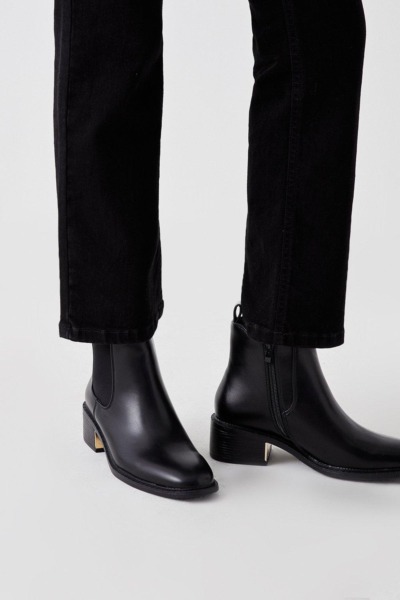 Women's Chelsea Boots Black from Dorothy Perkins GOOFASH