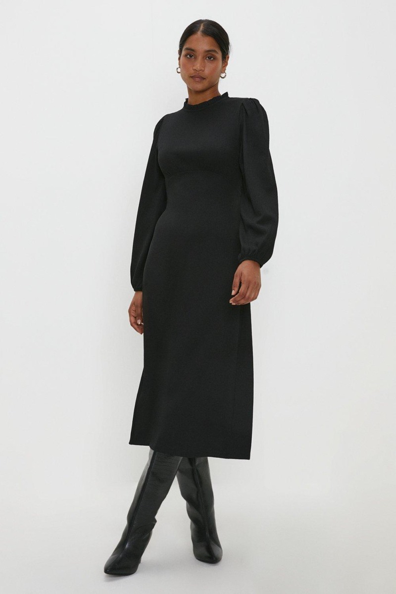 Women's Midi Dress in Black by Dorothy Perkins GOOFASH