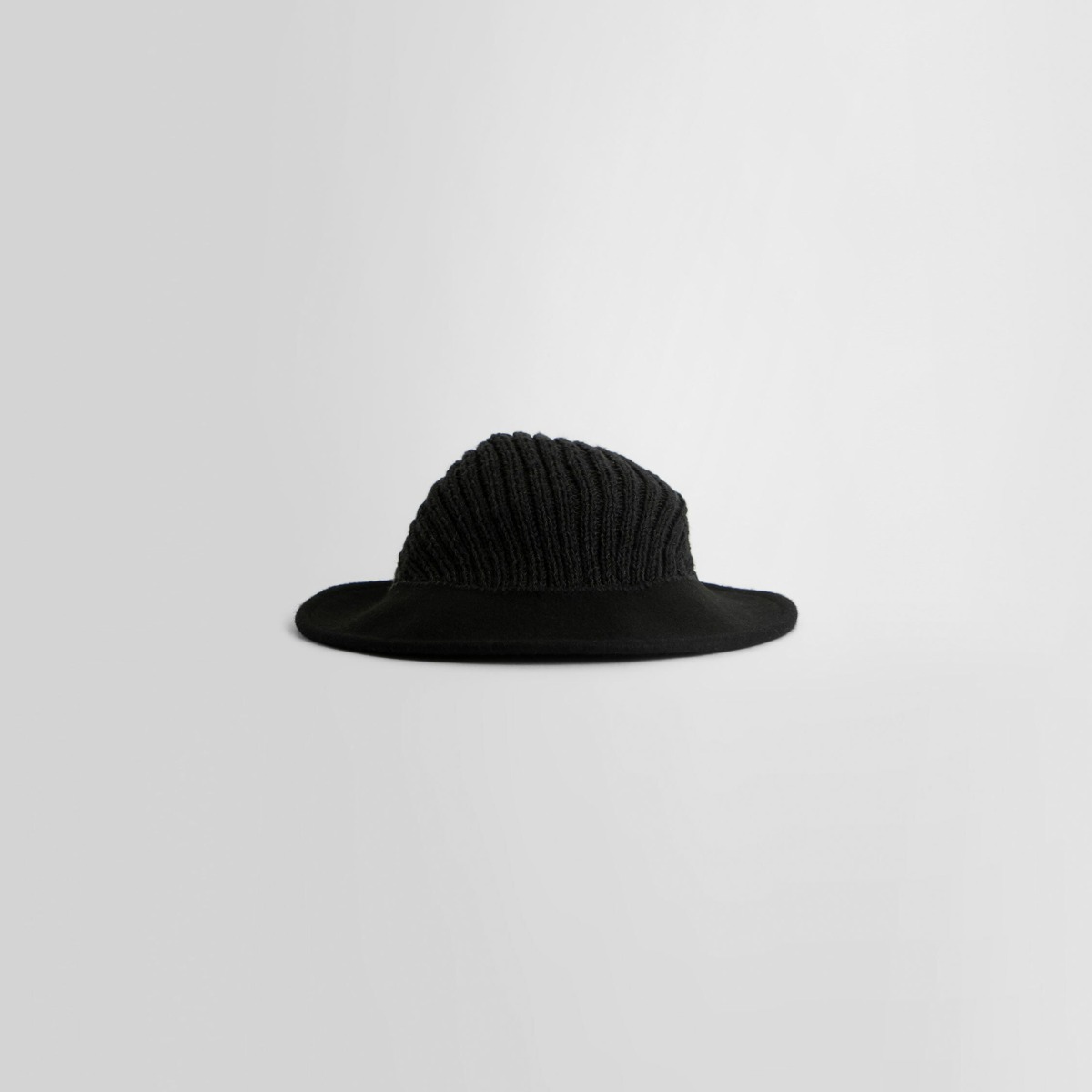 Antonioli - Black Hat - Bless Men GOOFASH
