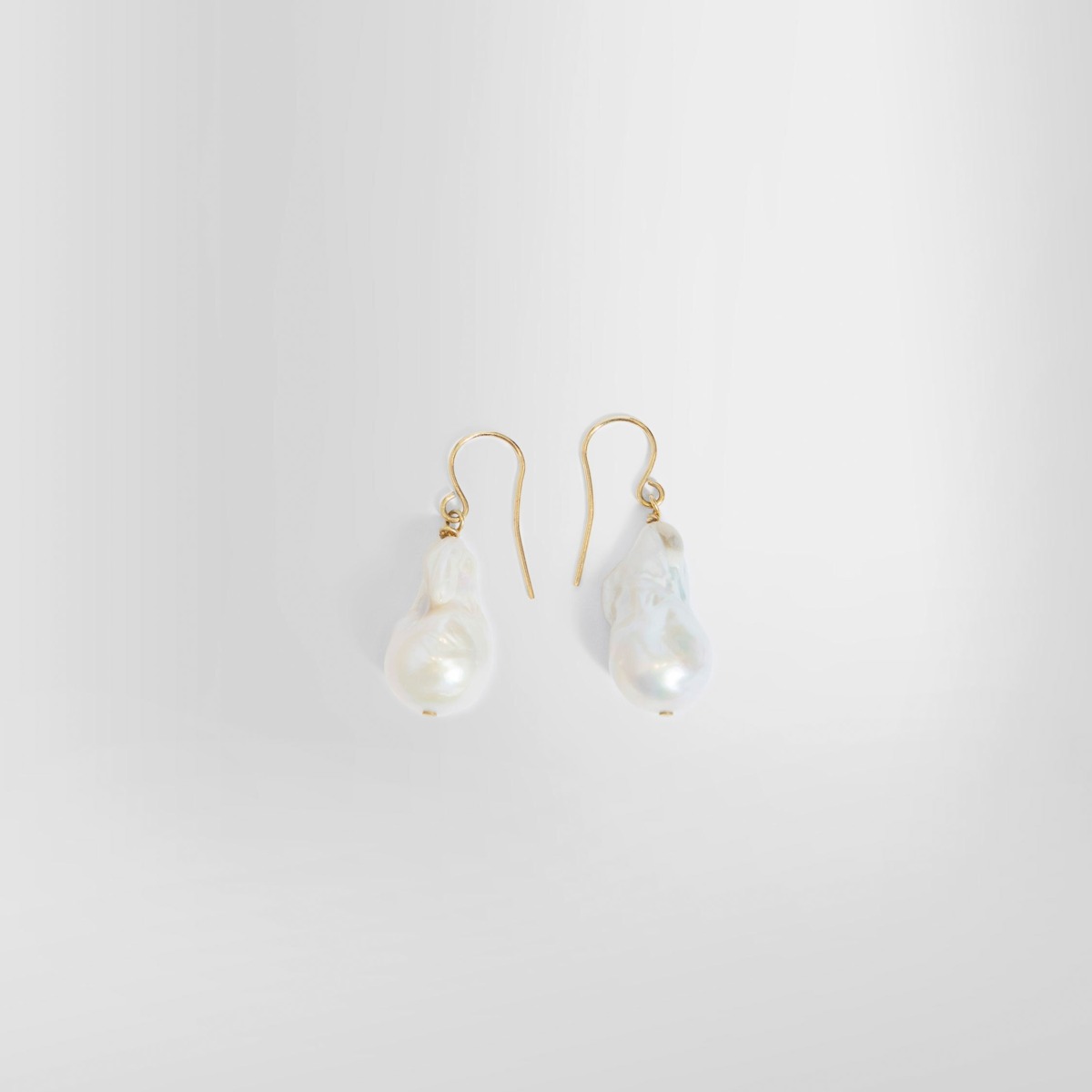 Antonioli - Earrings in White - Jil Sander GOOFASH