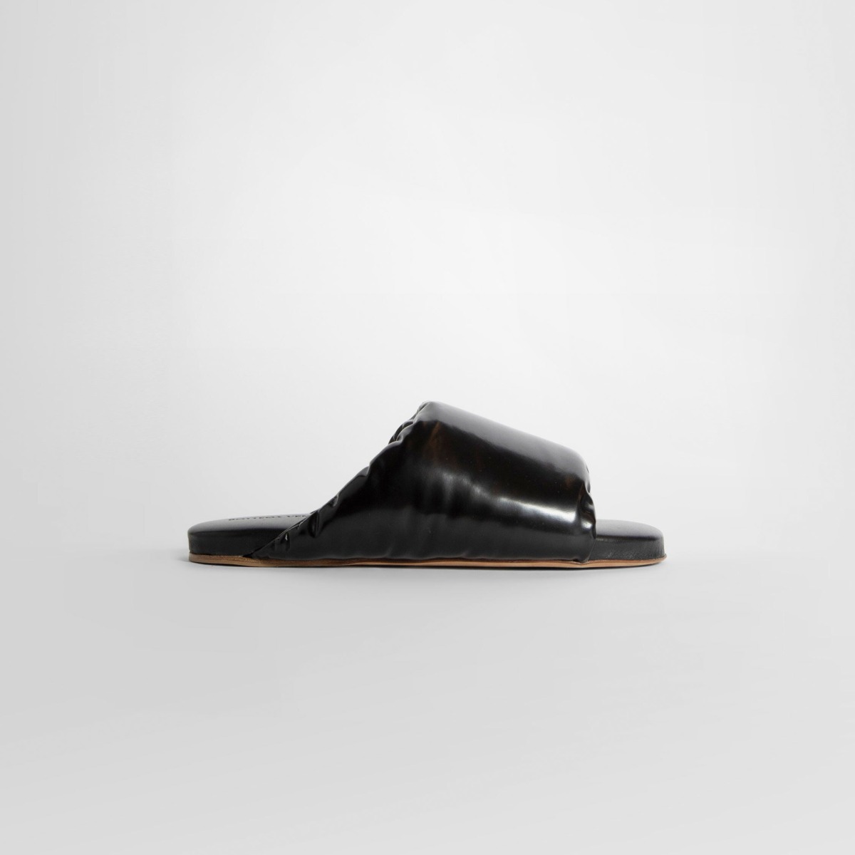 Antonioli - Gent Sliders Black - Bottega Veneta GOOFASH