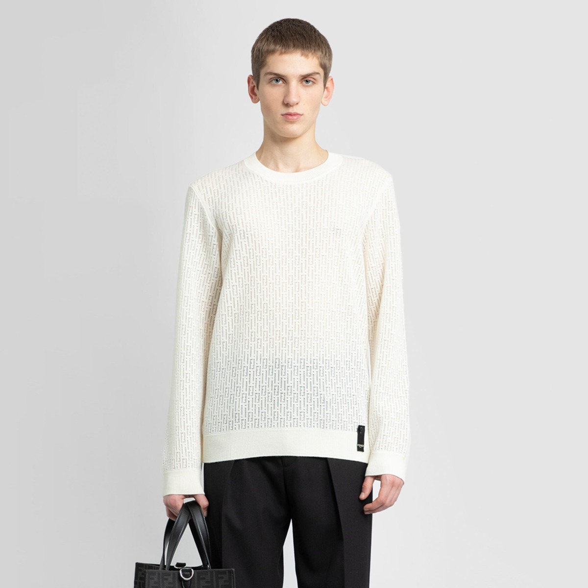 Antonioli - Knitwear in White GOOFASH