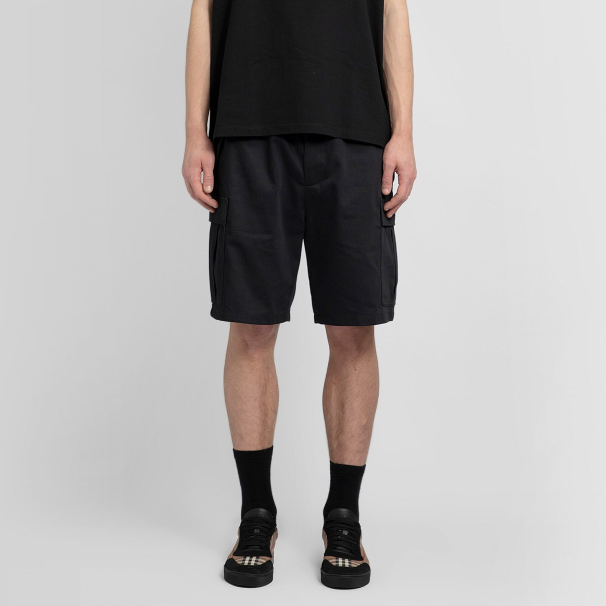 Antonioli - Man Shorts Black by Burberry GOOFASH