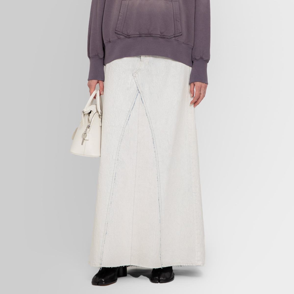Antonioli Woman Skirt in White GOOFASH