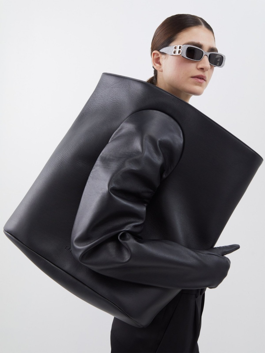 Balenciaga Women Tote Bag in Black - Matches Fashion GOOFASH