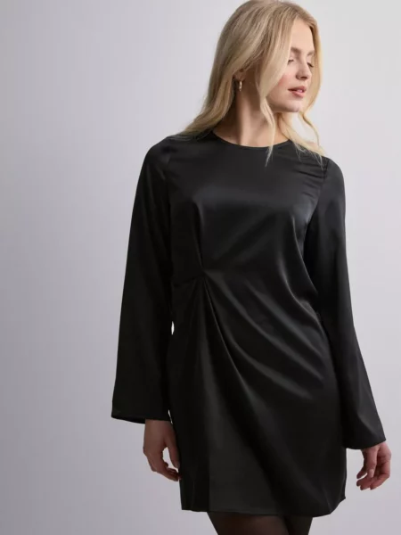 Black Dress for Women at Nelly GOOFASH