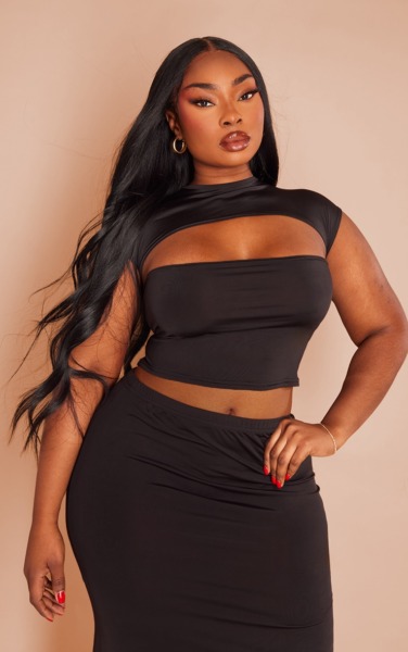 Black Top for Women at PrettyLittleThing GOOFASH