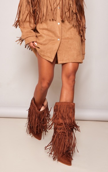 Boots in Beige from PrettyLittleThing GOOFASH