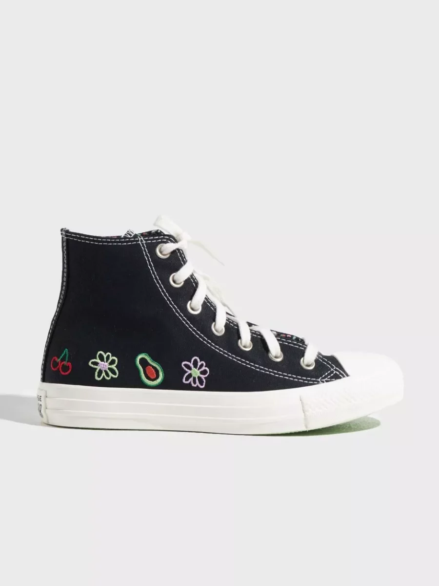 Converse - Chucks in Black for Woman by Nelly GOOFASH