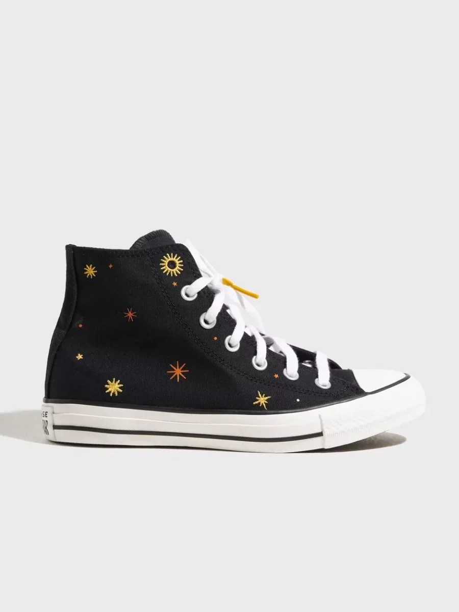 Converse - Chucks in Black for Women by Nelly GOOFASH