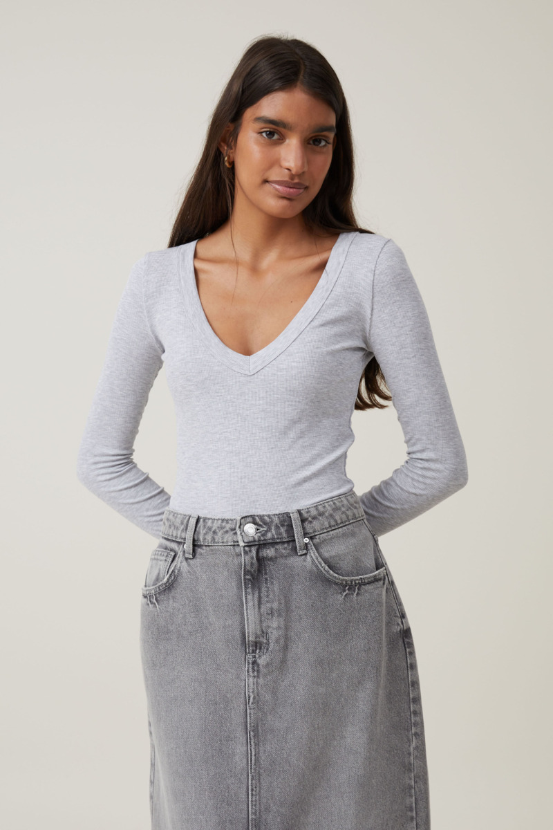 Cotton On - Long Sleeve Top in Grey - Woman GOOFASH