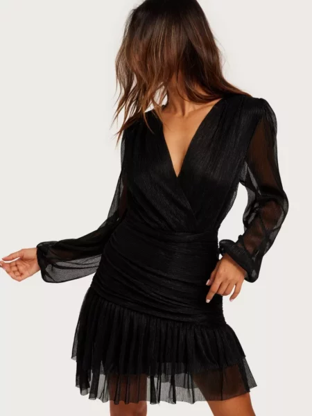 Dress Black for Woman at Nelly GOOFASH