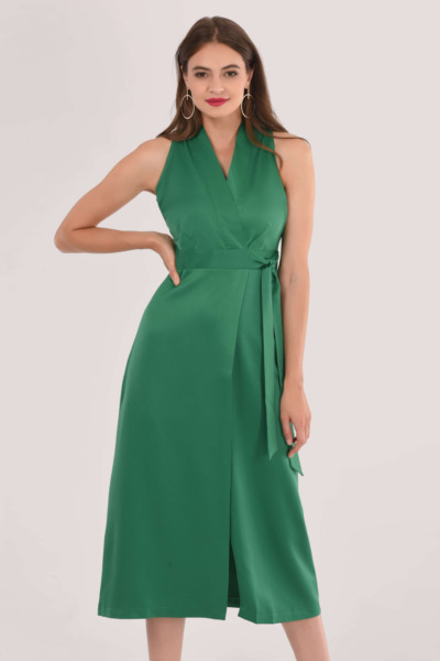Dress in Green by Closet London GOOFASH