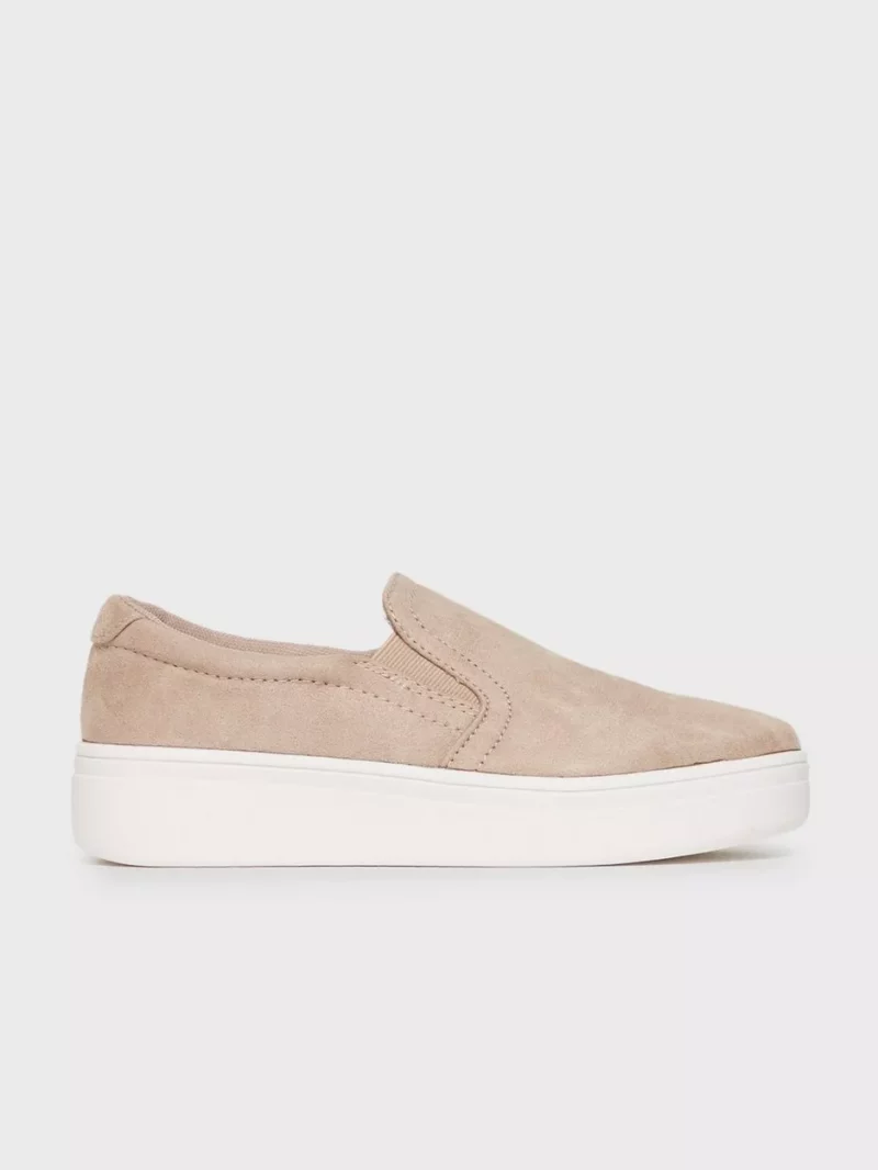 Duffy Lady Sneakers Beige by Nelly GOOFASH