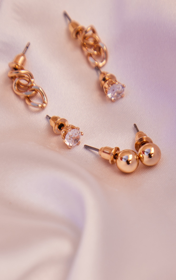 Earrings in Gold - PrettyLittleThing GOOFASH