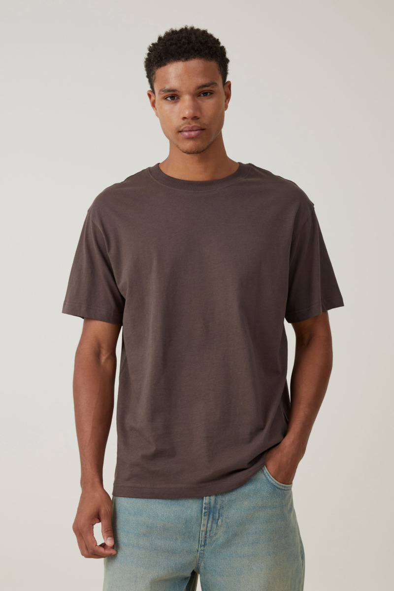 Gents T-Shirt in Brown by Cotton On GOOFASH