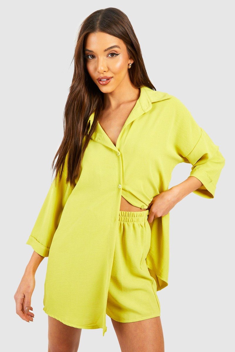 Green Shorts for Woman by Boohoo GOOFASH